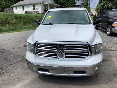 2017 RAM 1500 Big Horn