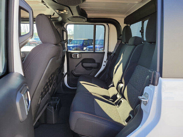 2023 Jeep Gladiator Mojave