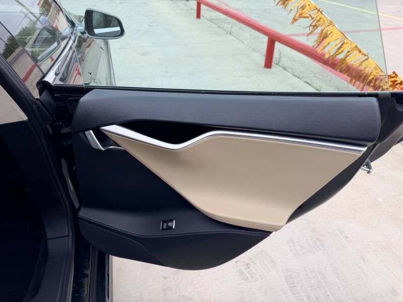 2013 Tesla Model S Performance