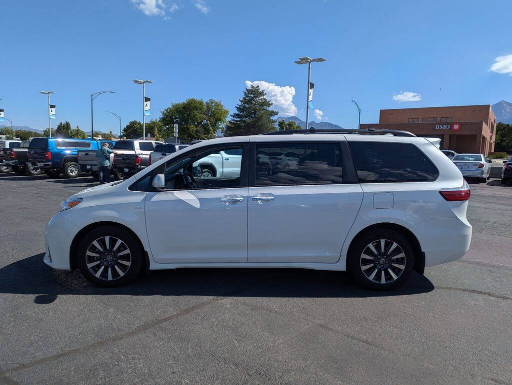 2019 Toyota Sienna for sale at Axio Auto Boise in Boise, ID