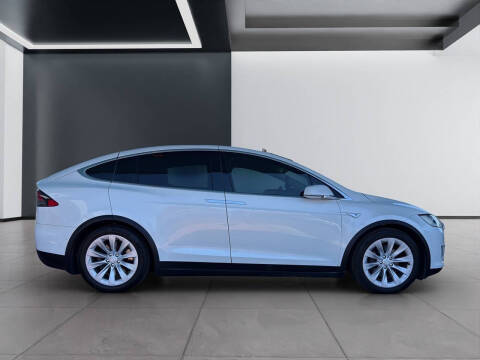 2016 Tesla Model X 90D