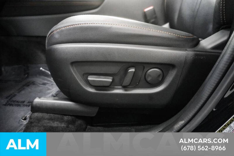 2025 Mazda CX-70 Plug-in Hybrid Premium