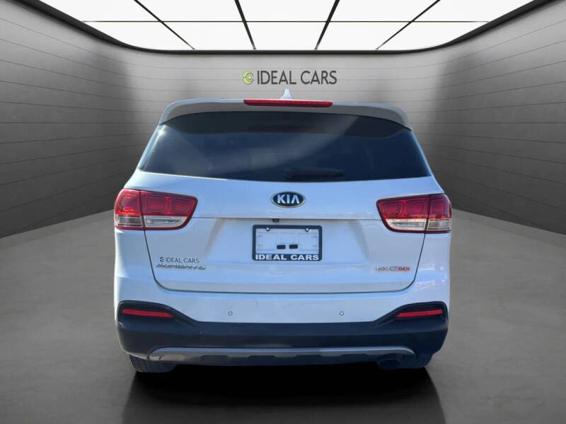 2017 Kia Sorento EX