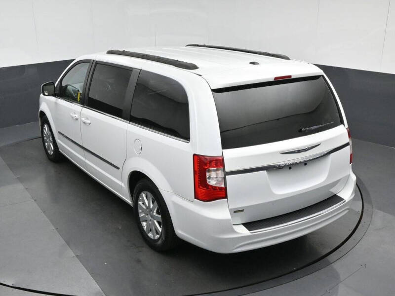 2014 Chrysler Town and Country Touring