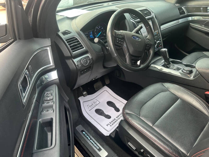 2019 Ford Explorer Sport