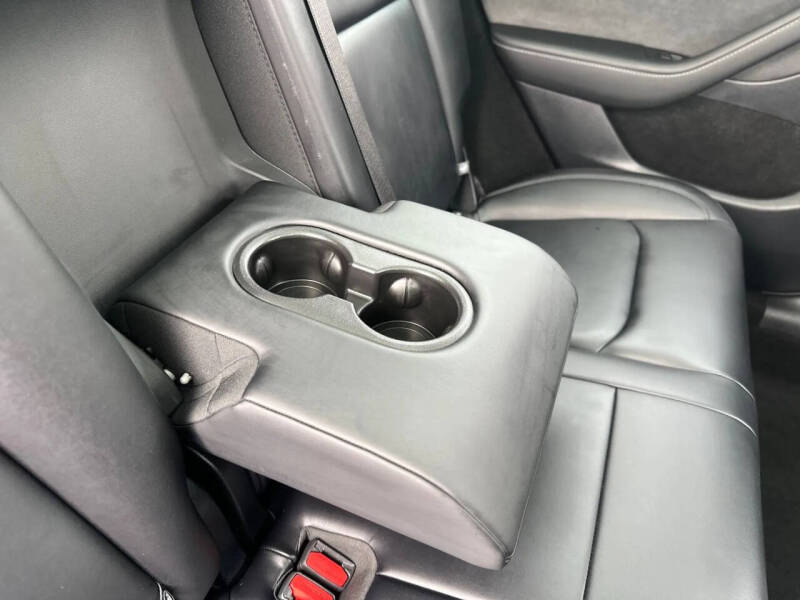 2025 Tesla Model Y Long Range