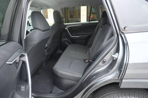 2020 Toyota RAV4 Hybrid LE