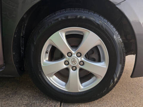 2012 Toyota Sienna LE 8-Passenger