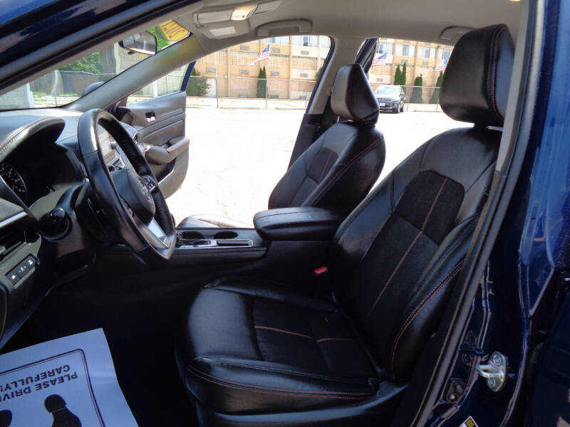 2021 Nissan Altima 2.5 SR