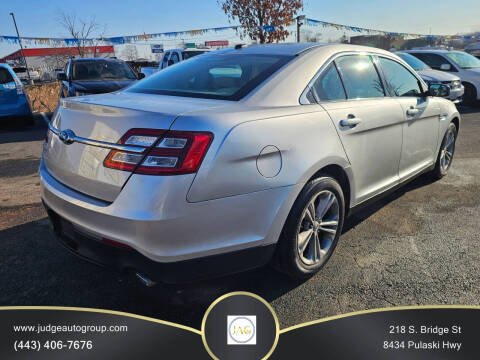 2016 Ford Taurus SE