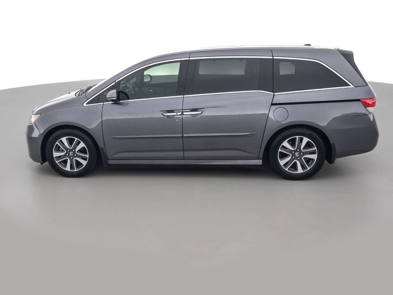 Used Car 2016 Honda Odyssey  Touring Elite 4dr Mini Van For Sale Under $12,000 In Coal City, Illinois