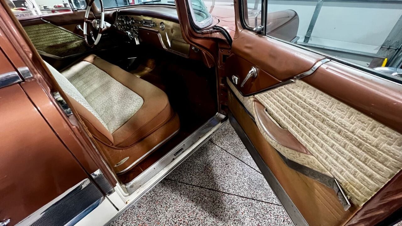 1955 Packard Patrician 34