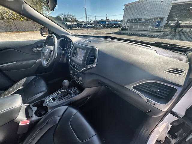 2019 Jeep Cherokee Latitude Plus