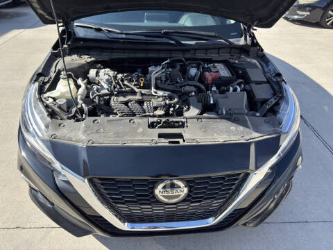 2022 Nissan Altima 2.5 SR