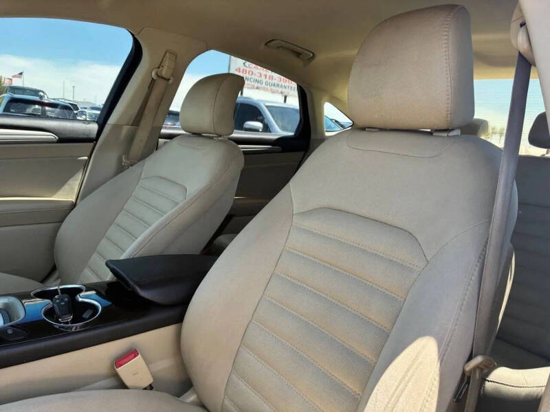 2015 Ford Fusion SE