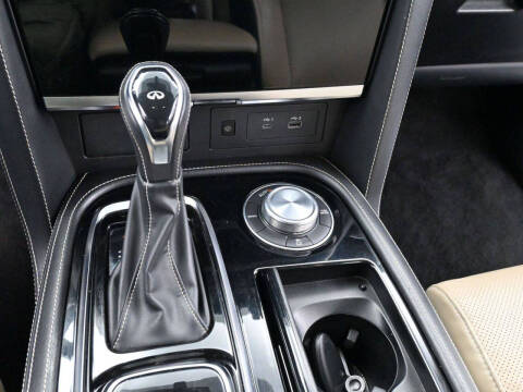 2022 Infiniti QX80 Premium Select