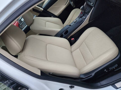 2015 Lexus IS 250