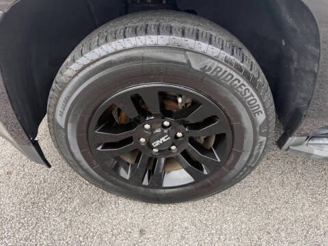2017 GMC Yukon SLT