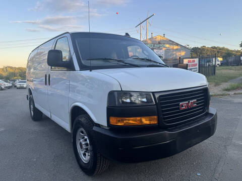2019 GMC Savana 2500