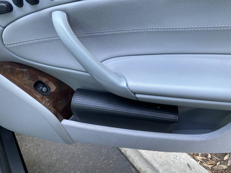 2002 Mercedes-Benz C-Class C 320