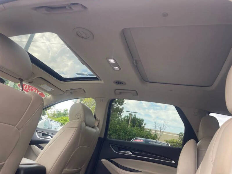 2020 Buick Enclave Essence