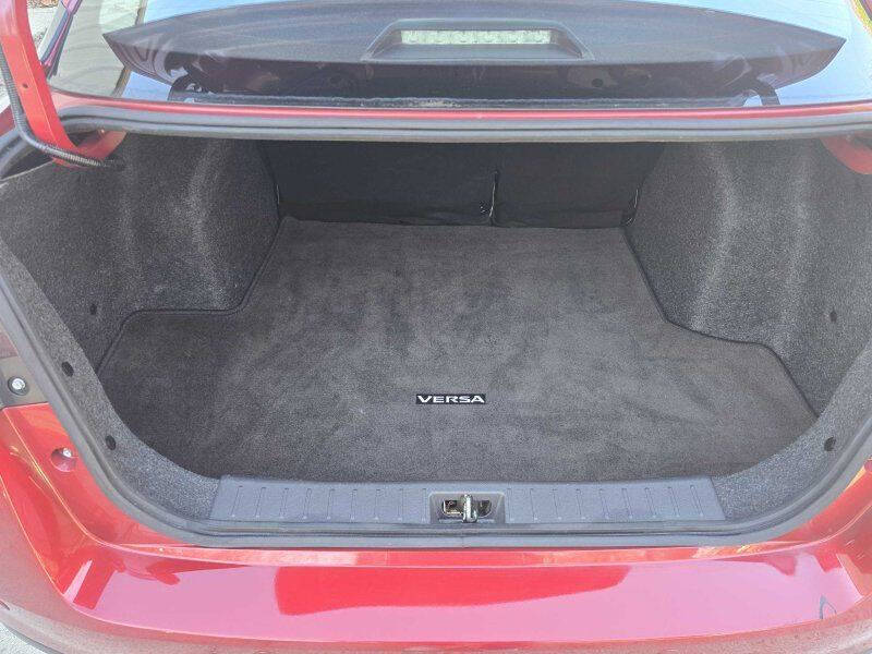 2021 Nissan Versa SV