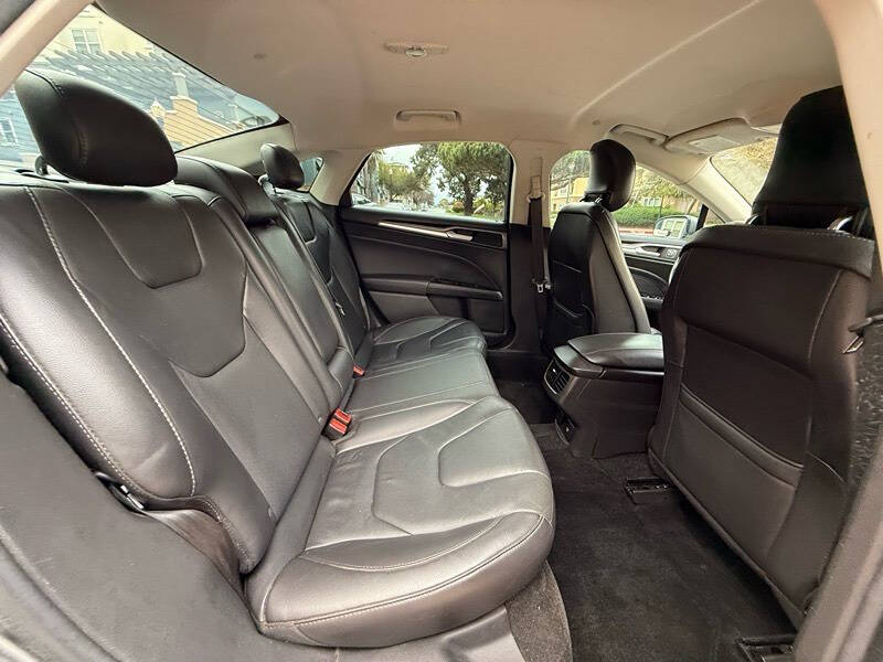 2014 Ford Fusion Hybrid Titanium