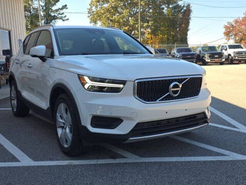 2020 Volvo XC40 T5 Momentum