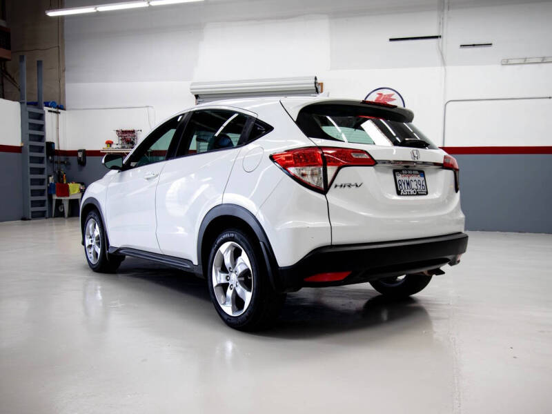 2022 Honda HR-V LX photo 8