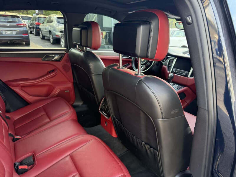 2018 Porsche Macan GTS