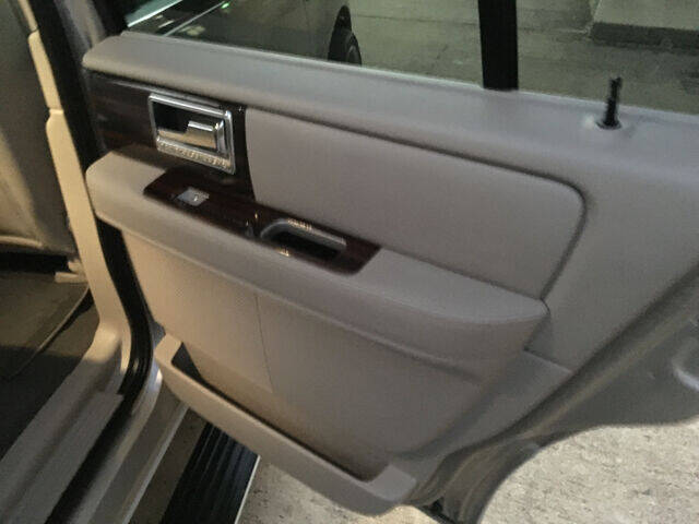 2008 Lincoln Navigator