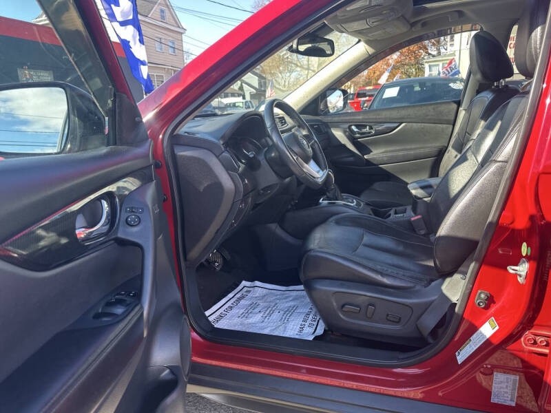 2017 Nissan Rogue SV