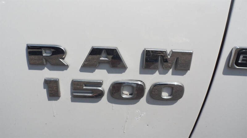 2015 RAM 1500 SLT