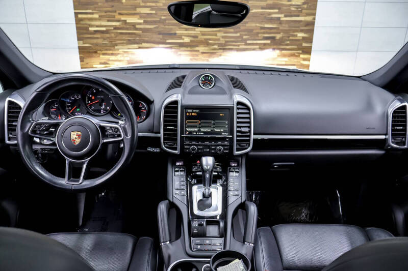 2016 Porsche Cayenne