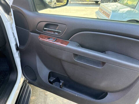 2012 Chevrolet Avalanche LS
