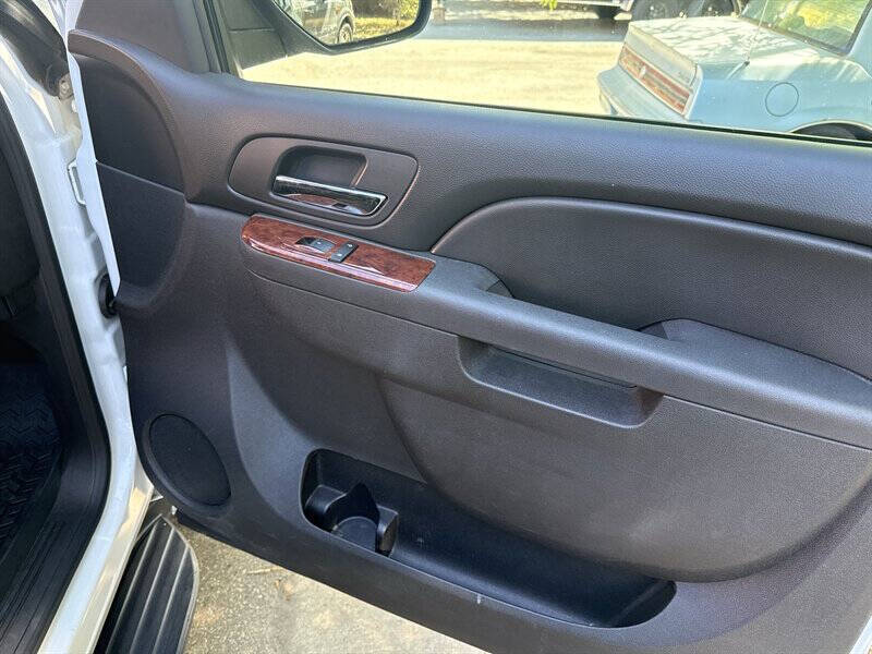 2012 Chevrolet Avalanche LS