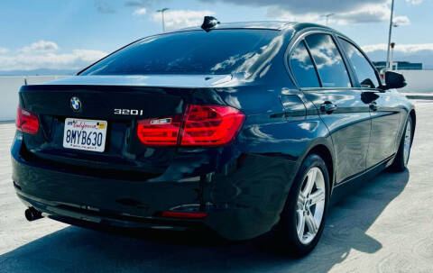 2015 BMW 3 Series 320i