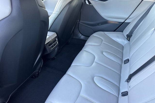 2016 Tesla Model S 85D