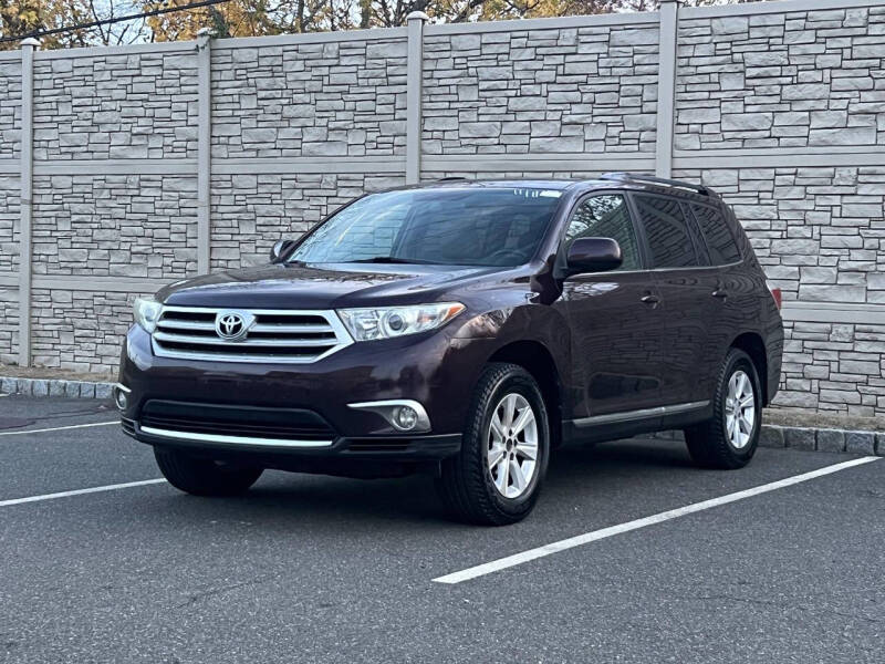 2011 Toyota Highlander null photo 4