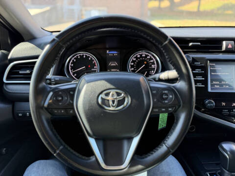 2018 Toyota Camry SE