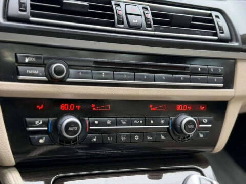 2012 BMW 5 Series 550i xDrive