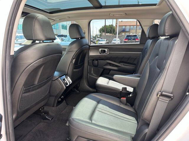 2023 Kia Sorento SX
