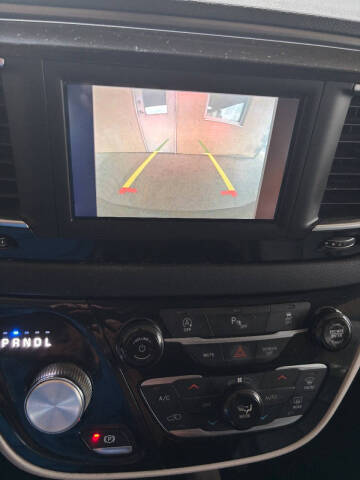 2020 Chrysler Pacifica Touring L