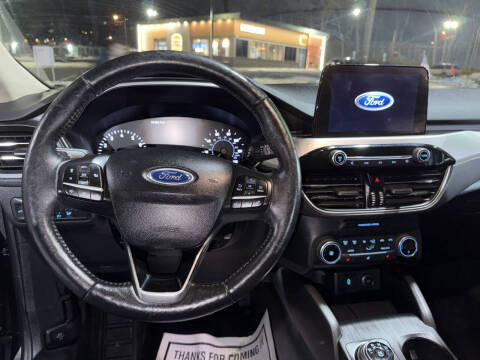 2020 Ford Escape SEL