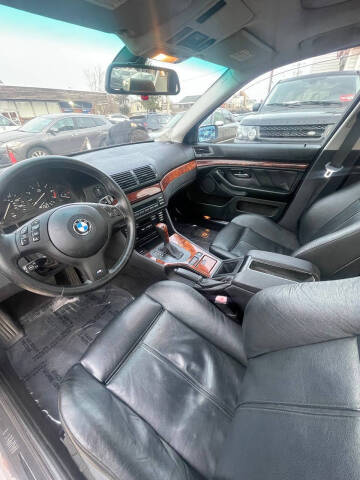 2003 BMW 5 Series 530i