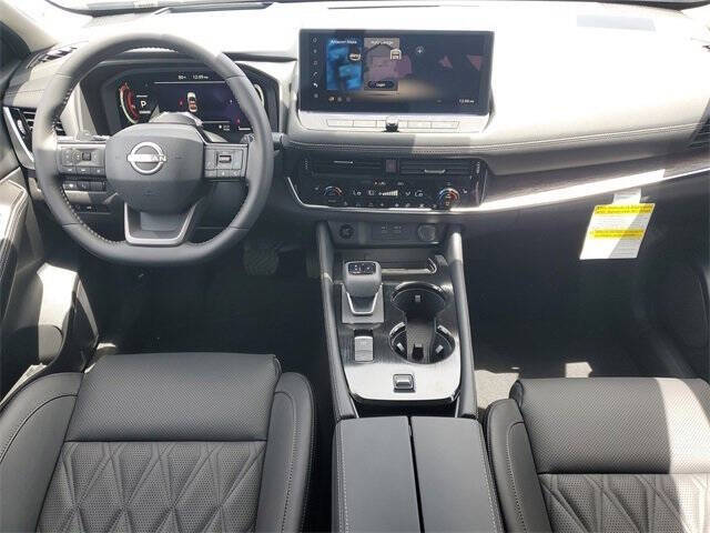 2025 Nissan Rogue Platinum