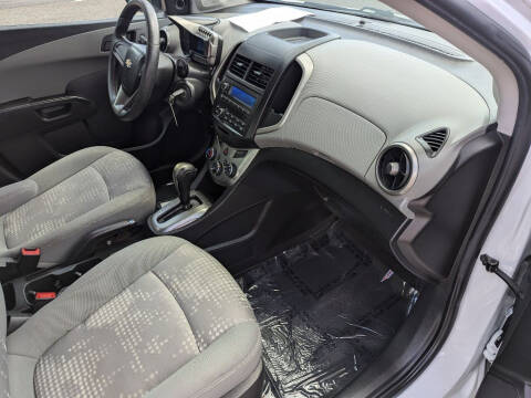 2015 Chevrolet Sonic LS Auto