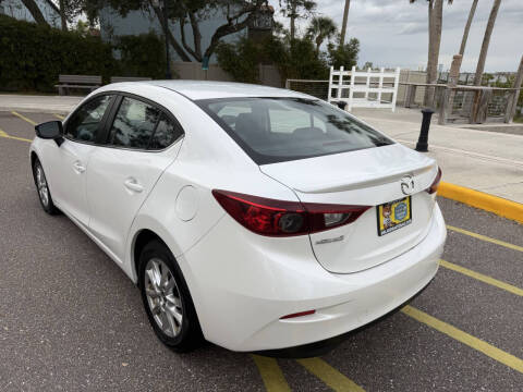 2015 Mazda MAZDA3 i Touring