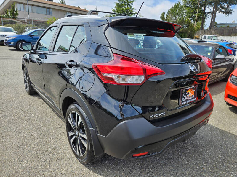 2018 Nissan Kicks SR