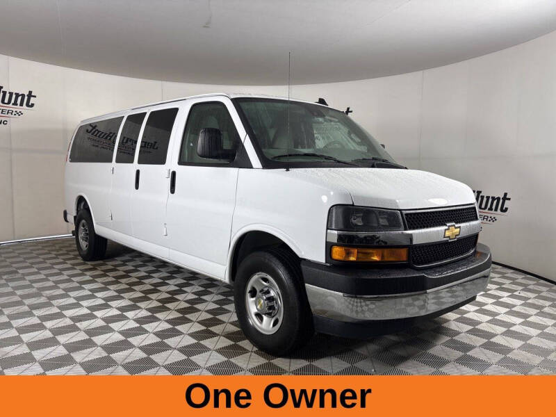 2024 Chevrolet Express LT 3500